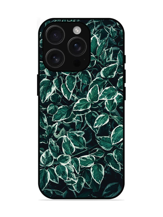 iPhone 16 Pro Green Oasis Leafs