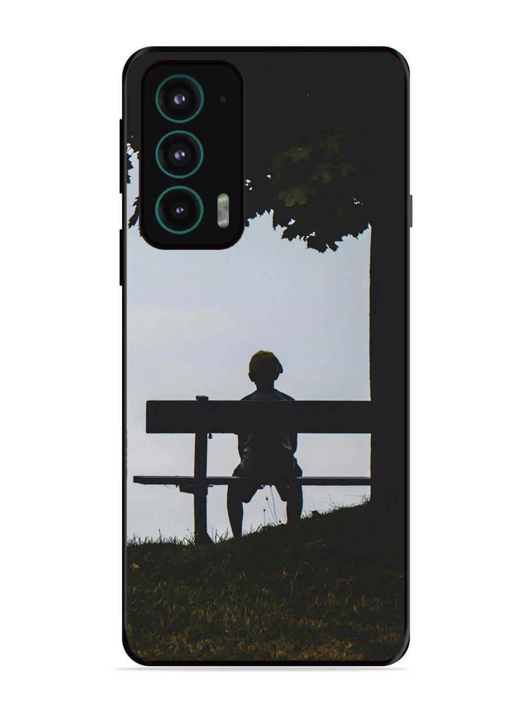 Motorola Moto Edge 20 Alone under the Baniyan Tree