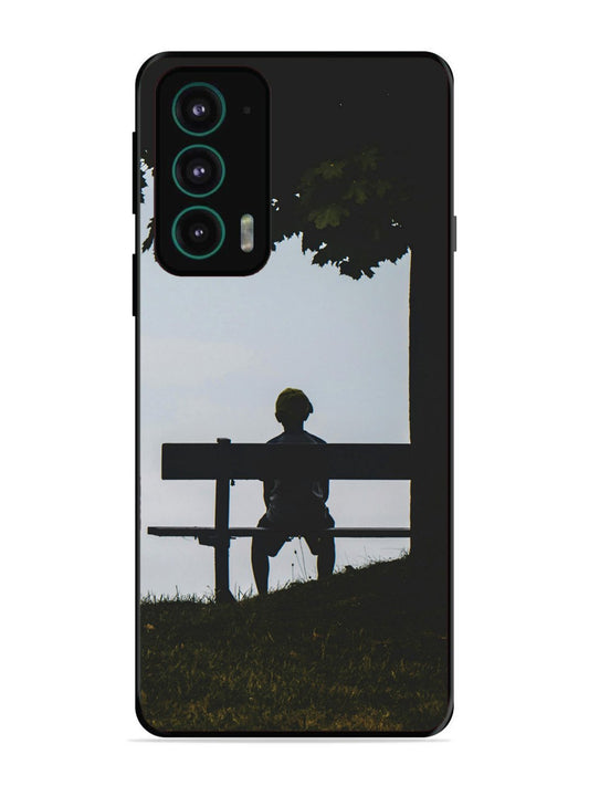 Motorola Moto Edge 20 Alone under the Baniyan Tree