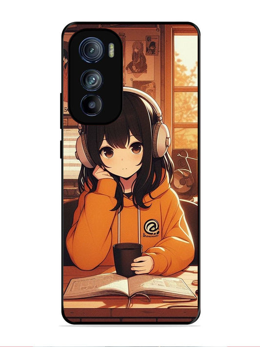 Motorola Moto Edge 30 Cute Girl listening Music