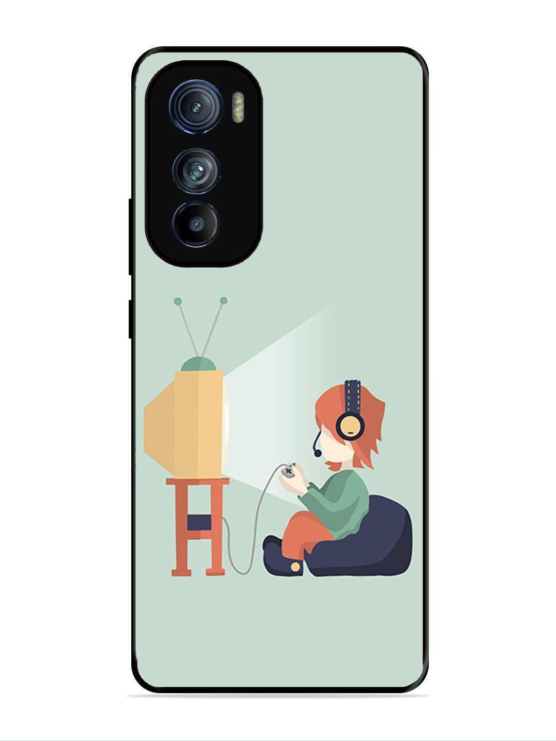 Motorola Moto Edge 30 Kid Playing Game