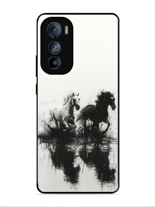 Motorola Moto Edge 30 Black & White Horse