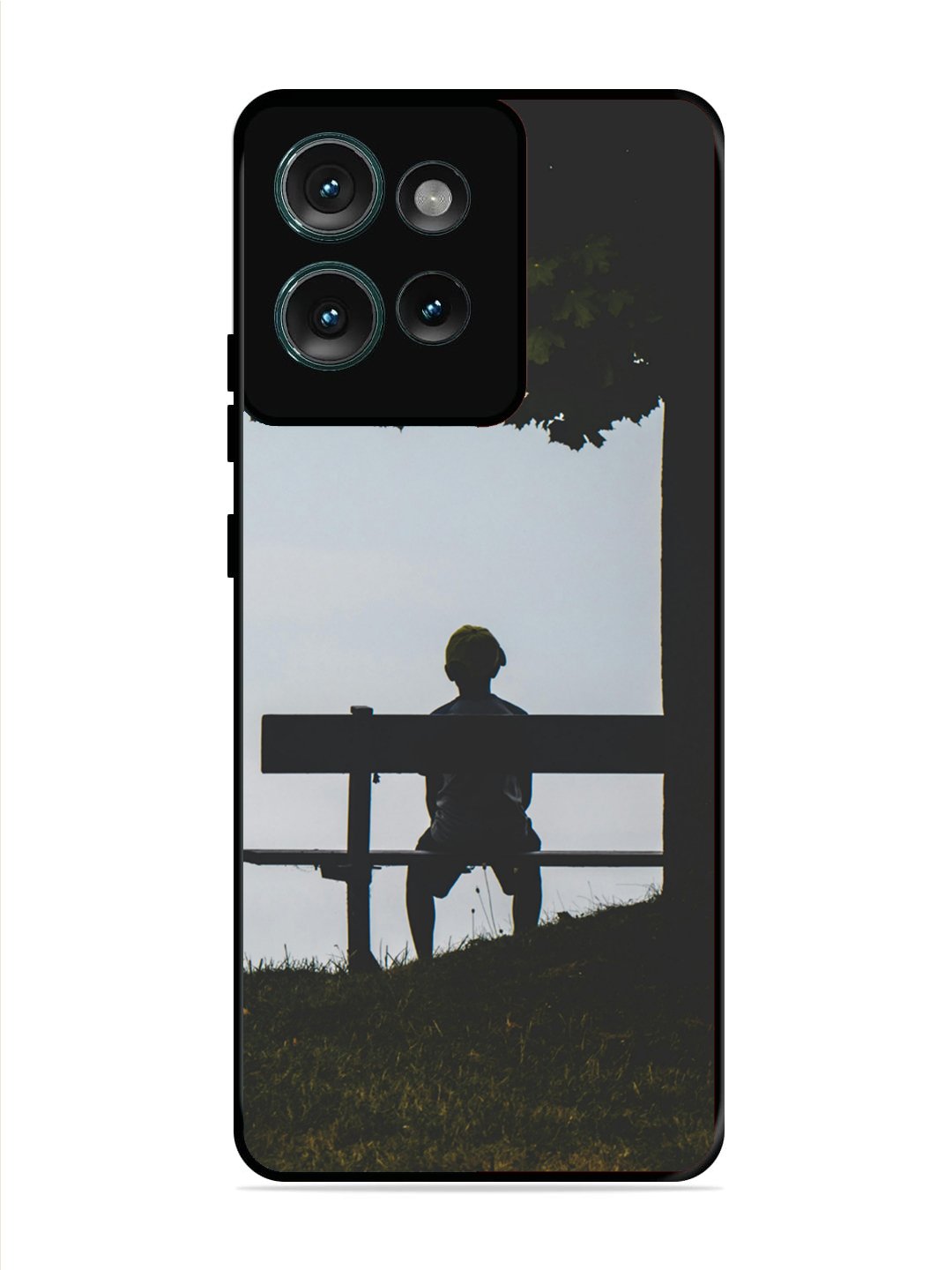 Motorola Edge 50 Alone under the Baniyan Tree