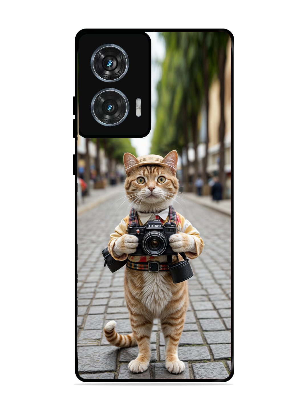 Motorola Edge 50 Fusion Cat as Cameraman
