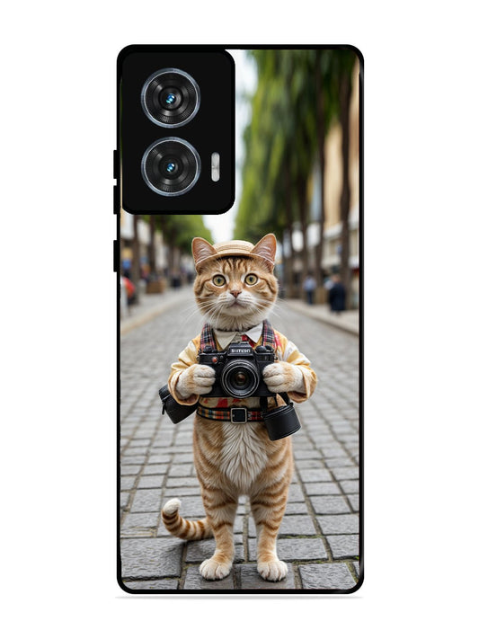 Motorola Moto G85 Cat as Cameraman