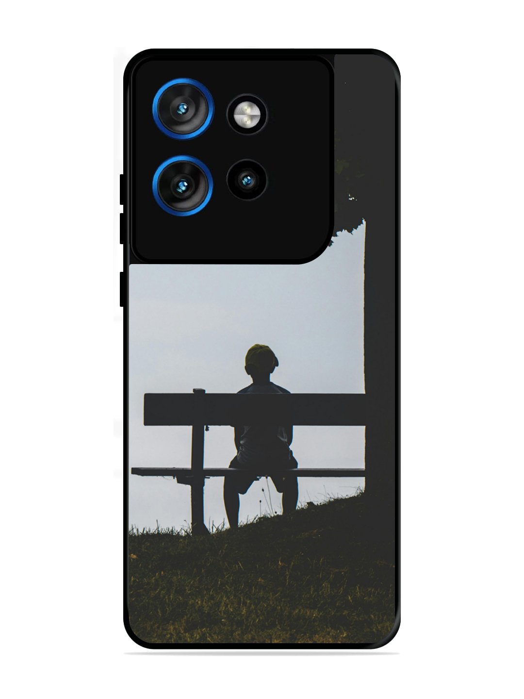 Motorola Edge 50 NEO Alone under the Baniyan Tree