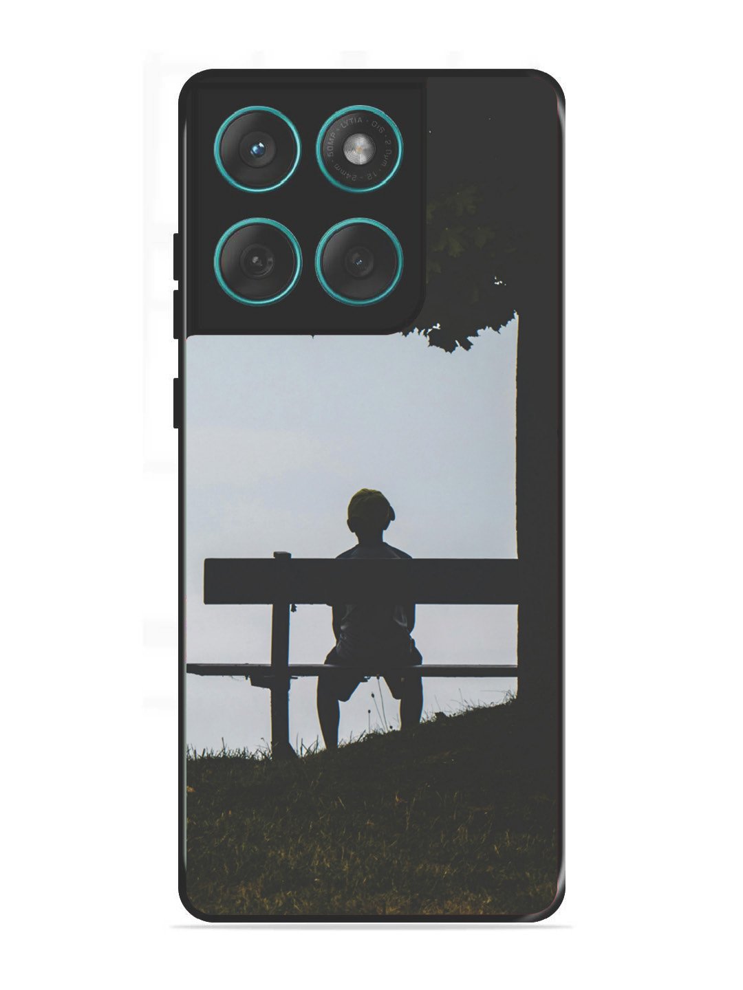 Motorola Edge 60 Fusion Alone under the Baniyan Tree