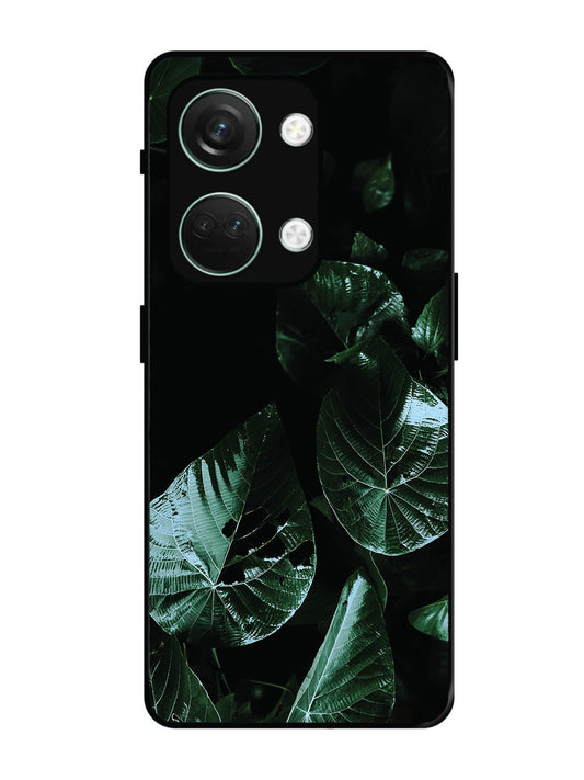 OnePlus Nord 3 Leafs at night