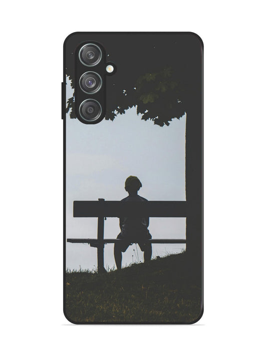 Samsung Galaxy M33 5g Alone under the Baniyan Tree